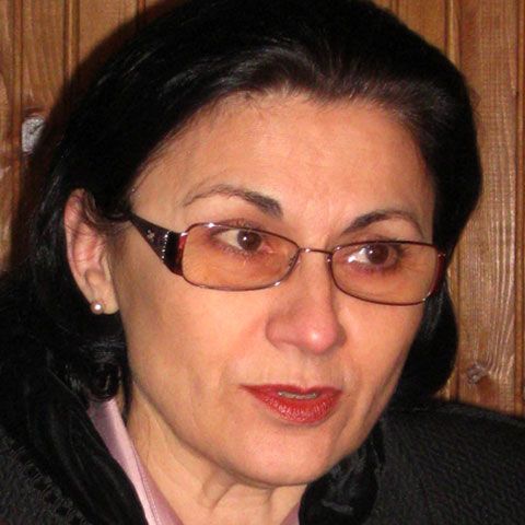 Ecaterina Andronescu:  Până la sfârşitul lui aprilie, începem discuţiile pentru noua Lege a învăţământului 