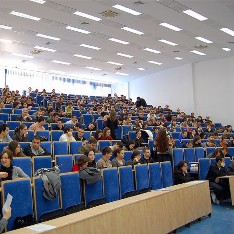 O nouă universitate particulară va funcţiona în Capitală, din octombrie 2010 