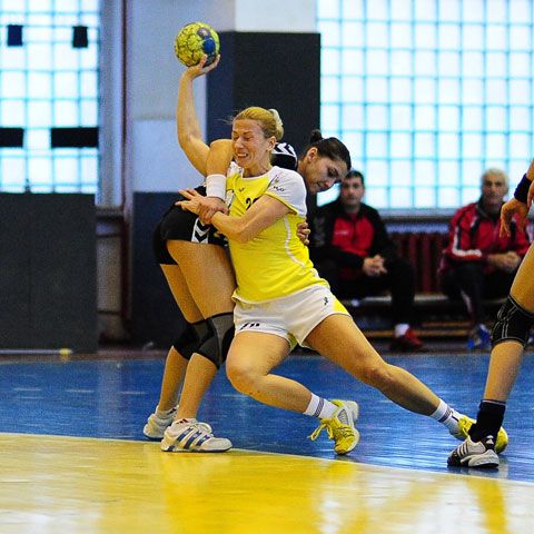 Handbal: Rulmentul Braşov-CSM Cetate Deva 39-24, în devansul etapei a 22-a a Ligii Naţionale