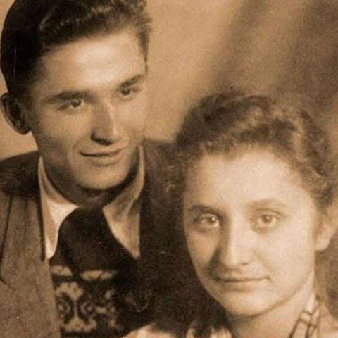 Iliescu, despre tinereţea soţiei sale: Nina era, cu adevărat, drăguţă şi, mai ales, bine făcută