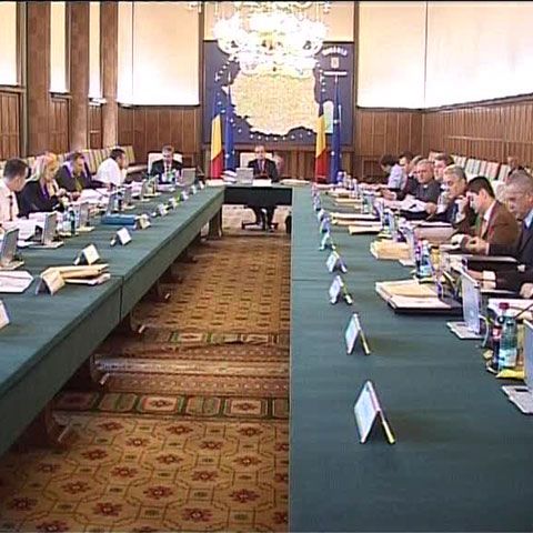 Guvernul a adoptat astăzi principiile legii salarizării unice