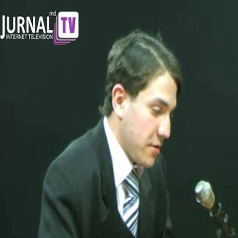 O tânără, care susţine că a fost violată în secţia de poliţie în timpul protestelor de la Chişinău, se va adresa justiţiei