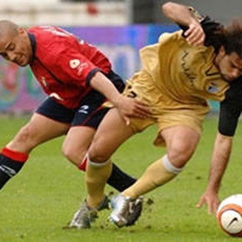 Spania - Un jucător şi un asistent au fost loviţi din tribune la meciul Osasuna-Malaga