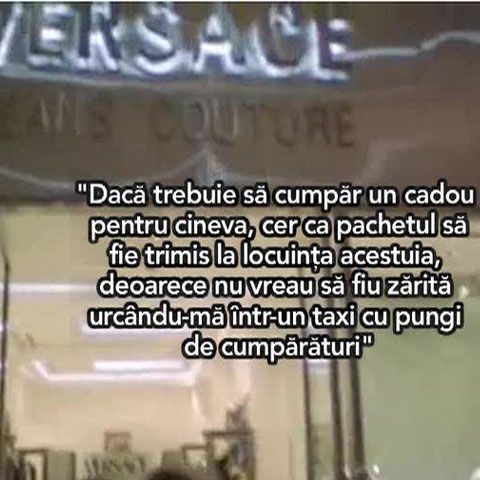 Soţia unui bancher american se plânge că trebuie să mimeze sărăcia