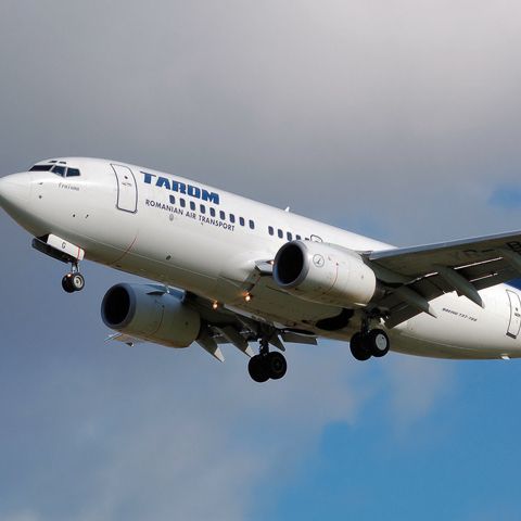 O cursă Tarom Bucureşti-Iaşi s-a întors din drum după aproximativ o oră de la decolare