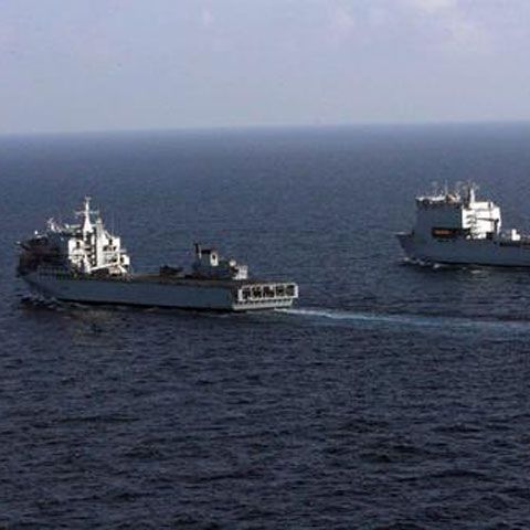 Piraţii somalezi au eliberat un vas grecesc din echipajul căruia fac parte doi români