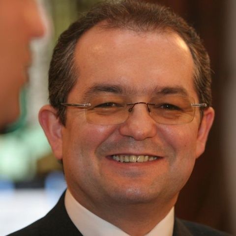 Boc: Politica faţă de foştii cetăţeni români este un atribut suveran, nu punem în pericol UE