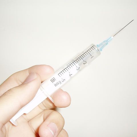 România ar putea avea un vaccin împotriva gripei porcine în opt luni