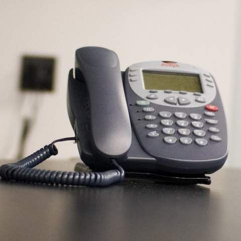 Până la 60% dintre apeluri au fost respinse, în perioada imediat următoare cutremurului