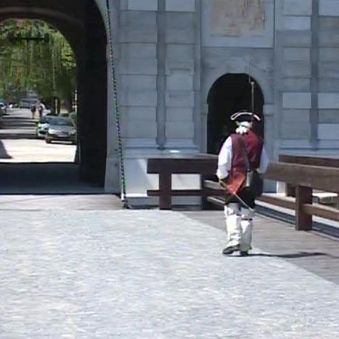 Trei dintre cele şase porţi ale cetăţii din Alba-Iulia pot fi vizitate de turişti 