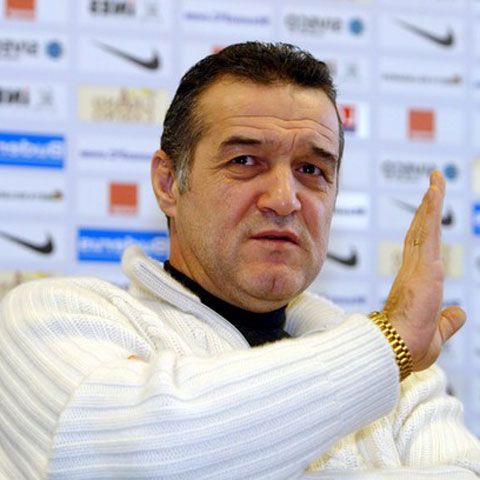 Bursa zvonurilor: Gigi Becali a fost eliberat pentru o mită de 80.000 de euro