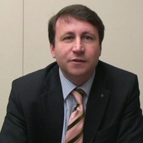 Igor Munteanu: Tot mai mulţi în Moldova renunţă la ideea alegerilor anticipate