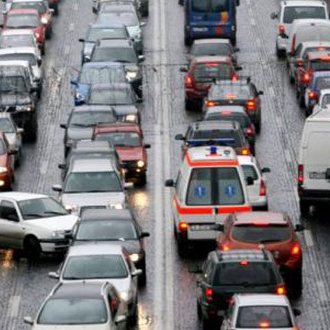 Trafic infernal pe DN1, spre munte