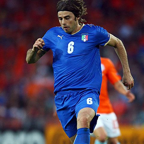 Andrea Barzagli crede că Mutu este un fotbalist prea valoros pentru a juca la Wolfsburg