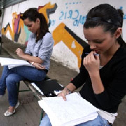 Totul despre Admiterea 2009 la liceele din Capitală. DESCARCĂ BROŞURA