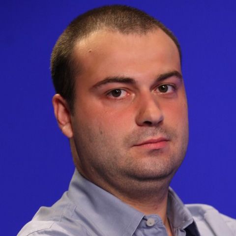 Victor Rotariu: Guvernul, între isterie şi neputinţă