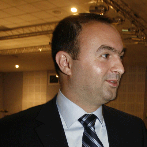 Adomniţei introduce în Parlament legile educaţiei realizate în timpul mandatului său