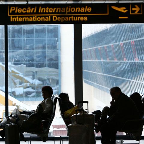 Românii care au mers în Spania de 1 mai spun că gripa porcină e în imaginaţia unora