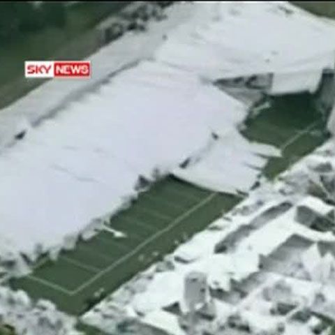 REALITATEA pe NET: Vântul puternic a rănit 12 persoane la un antrenament al echipei Dallas Cowboys