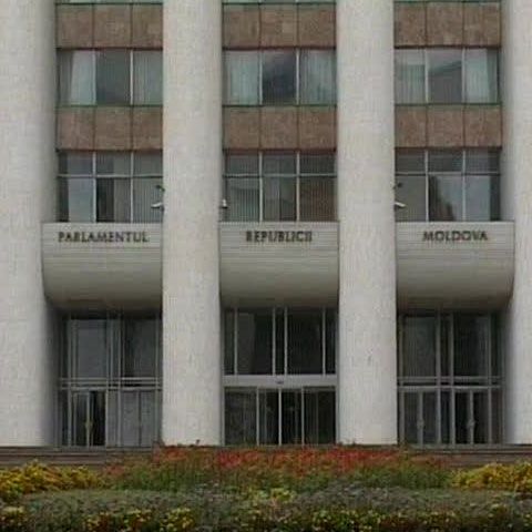Parlamentul Republicii Moldova a fixat ziua alegerii preşedintelui 