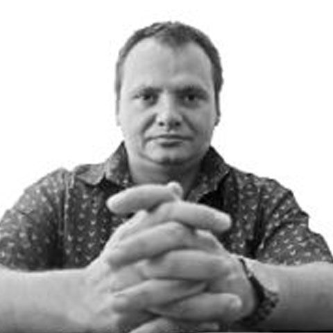 Catalin Florintiu Vărzaru: Ne-ar cumpăra voturile pe banii noştri