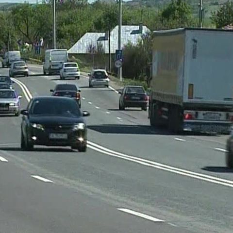 În lipsa radarelor fixe, poliţiştii din Cluj au amendat 280 de şoferi pentru depăşirea vitezei legale