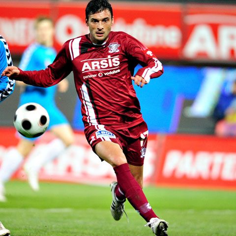 Rapid a câştigat în prelungiri pe terenul ultimei clasate, Gloria Buzău