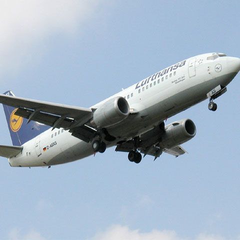 14 pasageri ai unei curse Lufthansa au fost răniţi în timpul zborului 