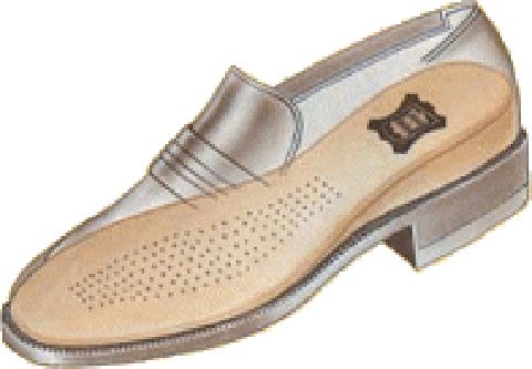 Un pantofar italian ridică vedetele la înălţime