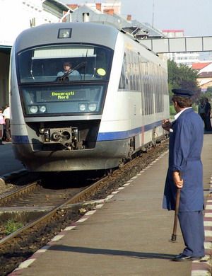 Radu Berceanu ia în calcul scoaterea din circulaţie a trenurilor care leagă Gara de Nord de Otopeni