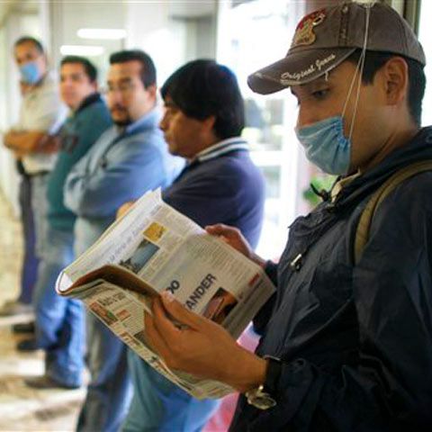 OMT: Criza economică şi gripa porcină taie 2-3% din turismul mondial