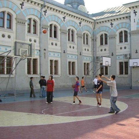  Ministerul Educaţiei consideră că sondajul "Tinerii şi preocupările lor" nu a fost realizat corect