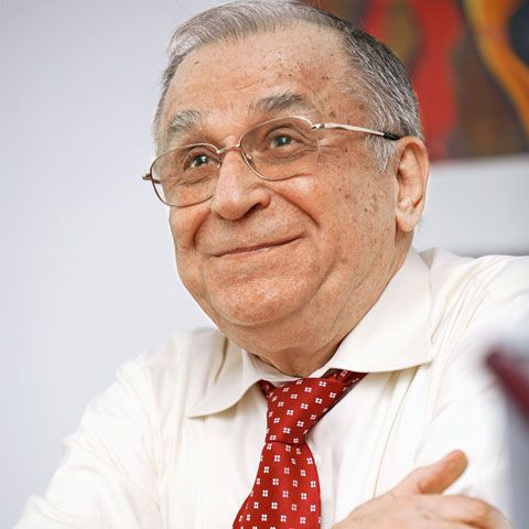 Ion Iliescu: Am convingerea că Geoană are potenţial pentru înalta misiune