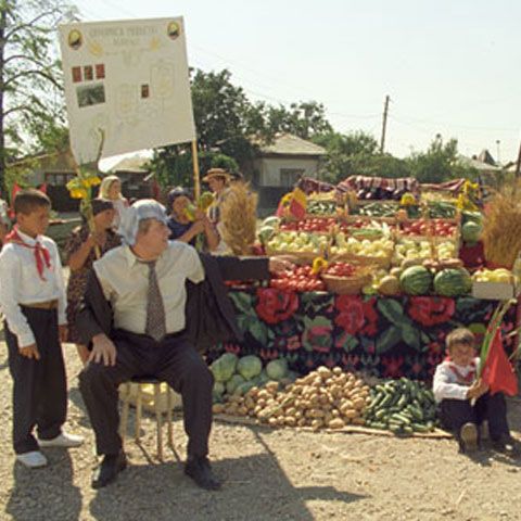 Americanii au cumpărat "Amintiri din Epoca de Aur"