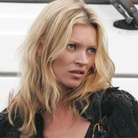 Kate Moss, scoasă din minţi de porumbei