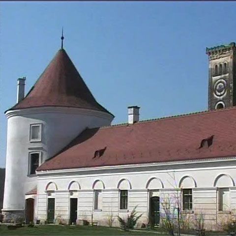 Castelul Banffy, cel mai mare castel din Transilvania