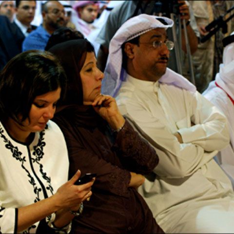 Patru femei au intrat în Parlamentul kuwaitian, pentru prima oară în istorie