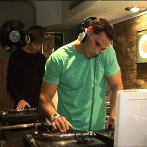 Cariera de DJ, la foarte mare căutare pentru americanii care vor să-şi schimbe meseria