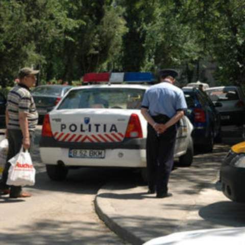 Un constănţean care a distrus o maşină de poliţie nu a fost reţinut nici măcar pentru 24 de ore