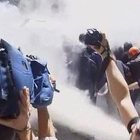 Lupte de stradă la Torino între studenţi şi forţele de ordine