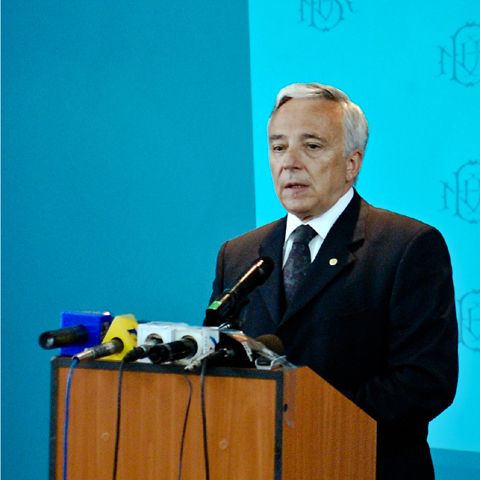 Isărescu: Punctul minim al recesiunii din România a fost atins în primul trimestru