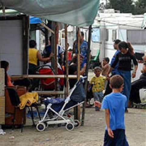 20 de romi români din Pisa au instalat corturi într-un loc public, cerând să fie repatriaţi