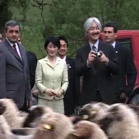 Prinţul Japoniei şi soţia sa au vizitat o stână din Comarnic 