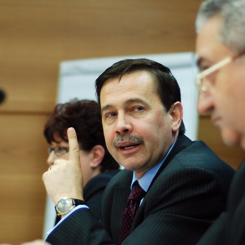 Pogea: O noua etapă de reducere a numărului de taxe ar putea urma în a doua parte a anului