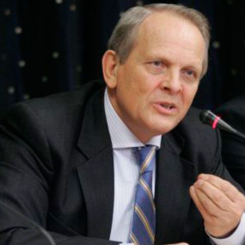 Theodor Stolojan: Când am fost desemnat premier, am propus un moratoriu cu propunerile electorale, dar ideea a fost respinsă