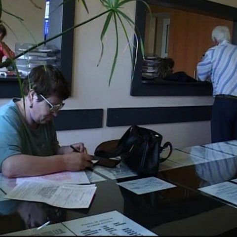 În primele 3 luni ale anului, 14.000 de hunedoreni s-au împrumutat la CAR