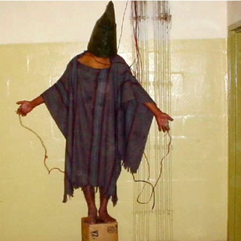 Casa Albă critică presa britanică, pentru informaţiile privind fotografiile de la Abu Ghraib