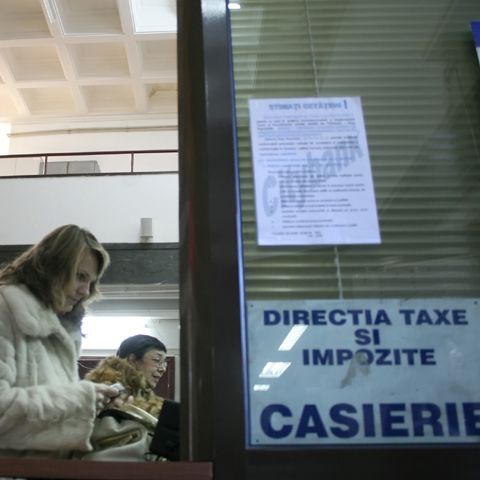 România avea în 2007 al doilea cel mai mic nivel al încasărilor din taxe şi impozite din UE