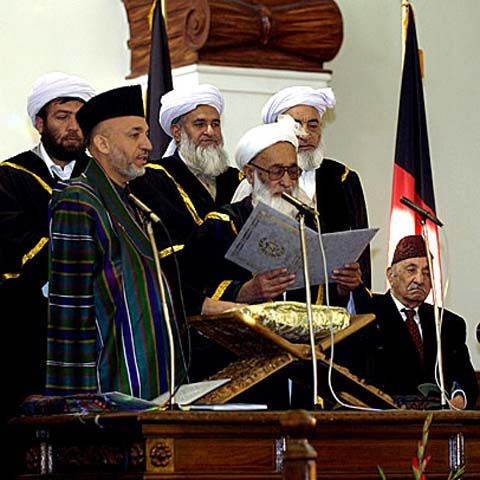 Unul dintre moştenitorii tronului afgan s-a căsătorit cu o femeie de origine română