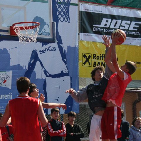 Telesport a câştigat Cupa Presei la streetball